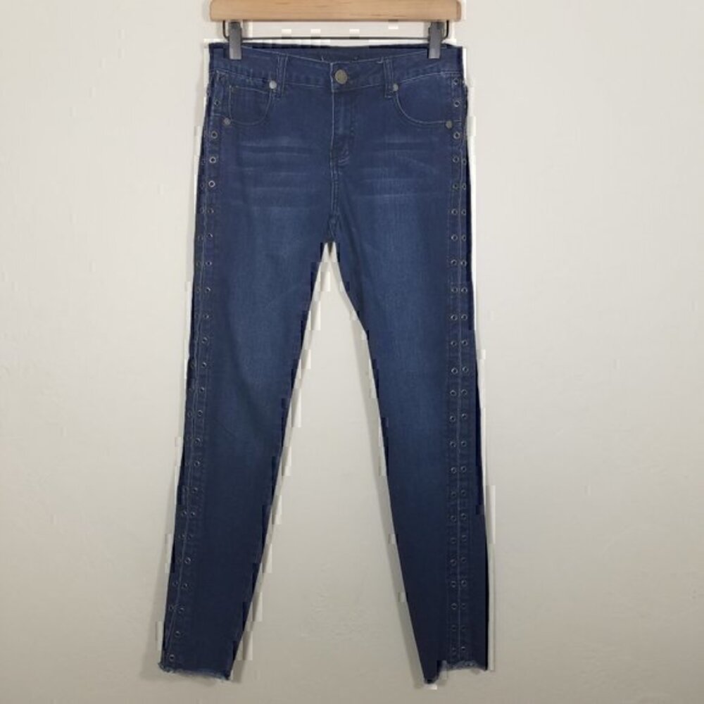 Romeo & Juliet Couture Skinny Super Stretch Raw Hem Jeans Size S